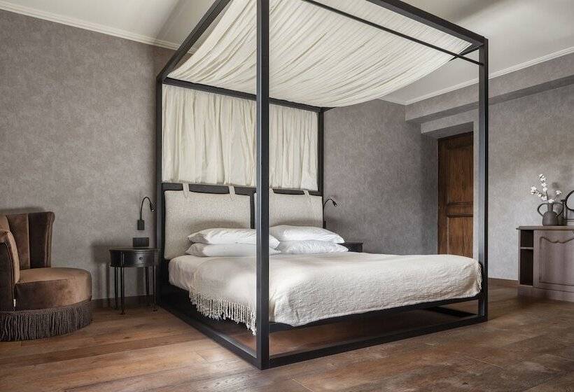 סוויטת ג'וניור, Nordelaia