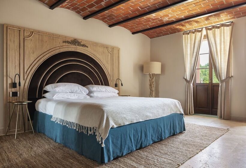 סוויטת ג'וניור, Nordelaia