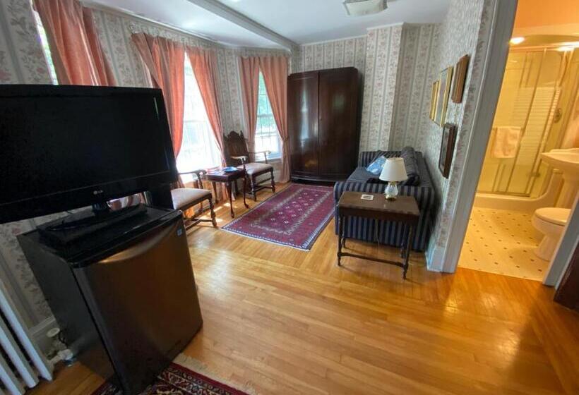 חדר סטנדרט עם מיטת קינג, Bernard Gray Hall Bed And Breakfast