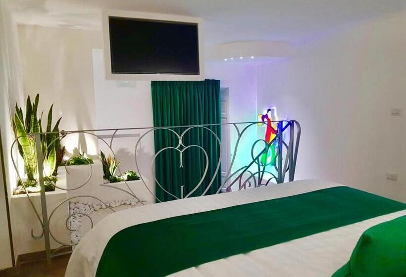 اتاق لوکس چهار تخته, Governo Vecchio Guesthouse Navona