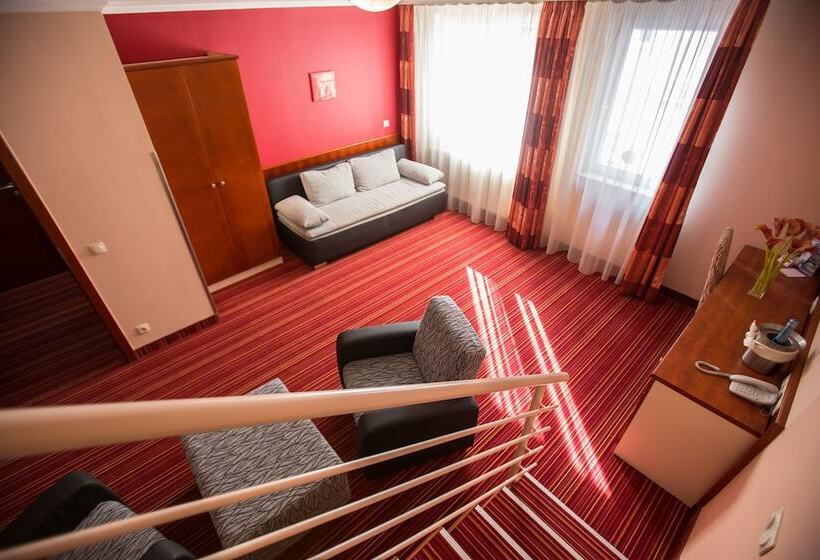 2 Schlafzimmer Apartment, City Home Budapest