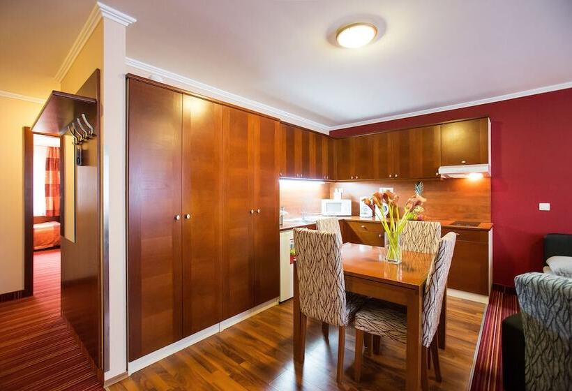 2 Schlafzimmer Apartment, City Home Budapest