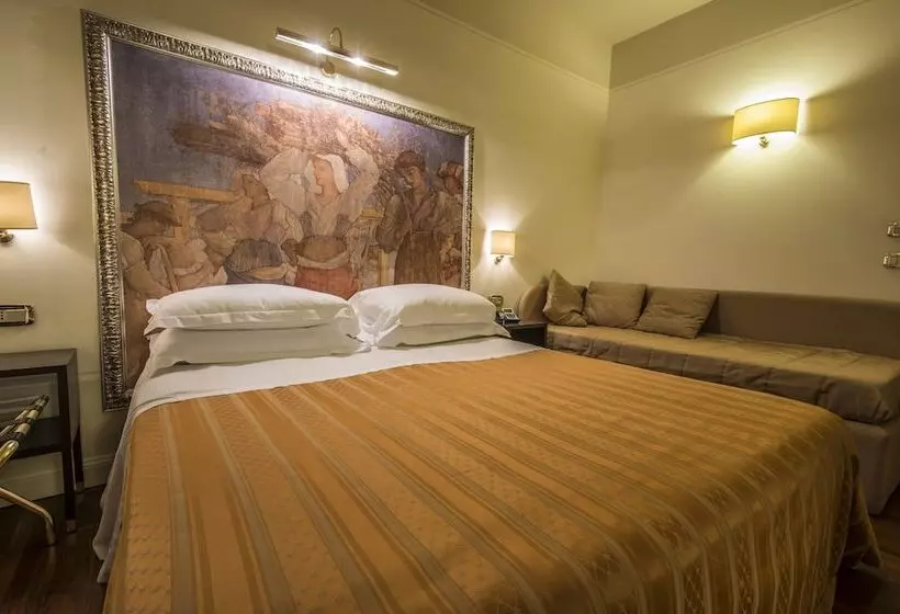 اتاق استاندارد سه نفره, Albergo Sant'Emidio