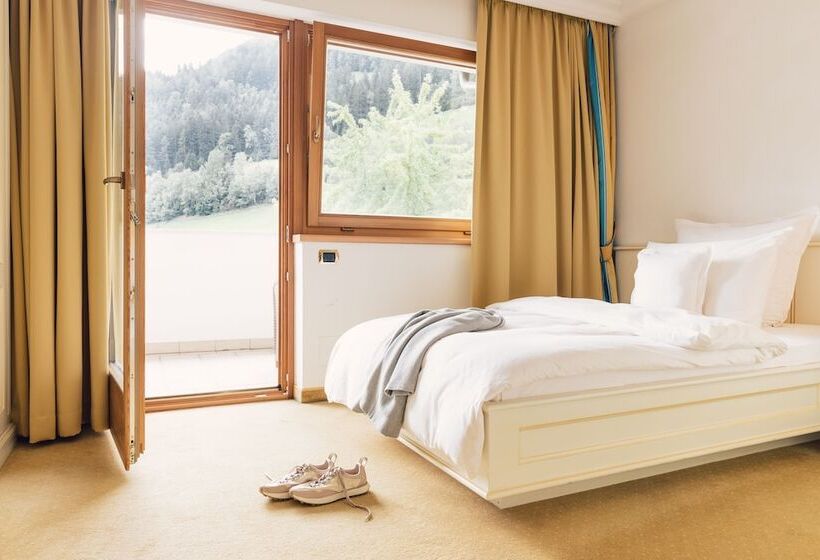 חדר סטנדרט יחיד, Alpenpalace Luxury Hideaway & Spa Retreat