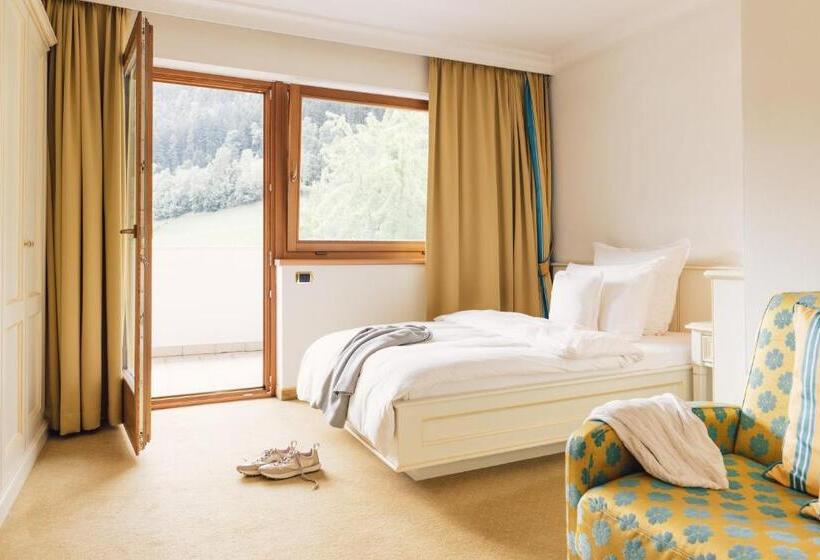 חדר סטנדרט יחיד, Alpenpalace Luxury Hideaway & Spa Retreat