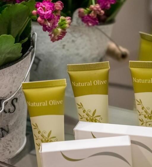 스위트, Apollo Resort Art