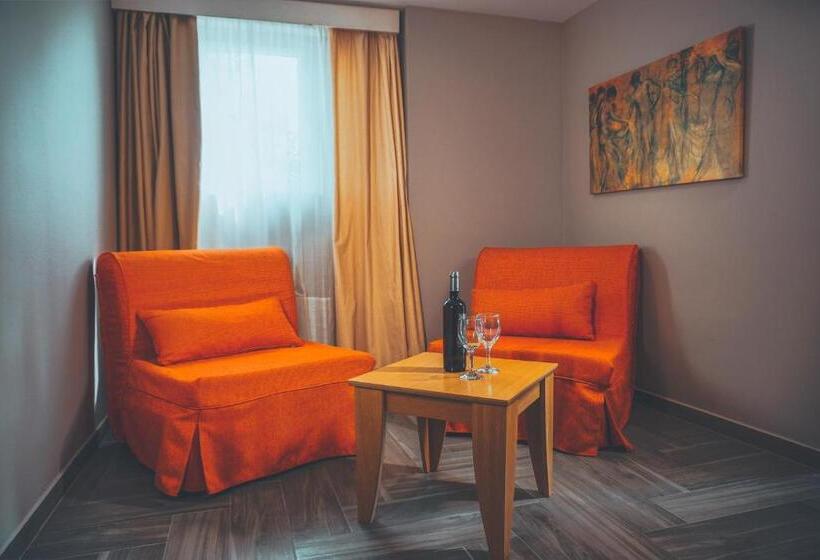 주니어 스위트, Apollo Resort Art