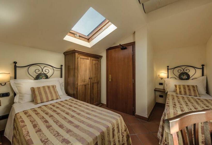 غرفة عائلية, & Restaurant Casolare Le Terre Rosse