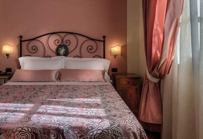 غرفة عائلية, & Restaurant Casolare Le Terre Rosse