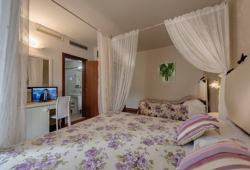 غرفة قياسية ثلاثية, & Restaurant Casolare Le Terre Rosse