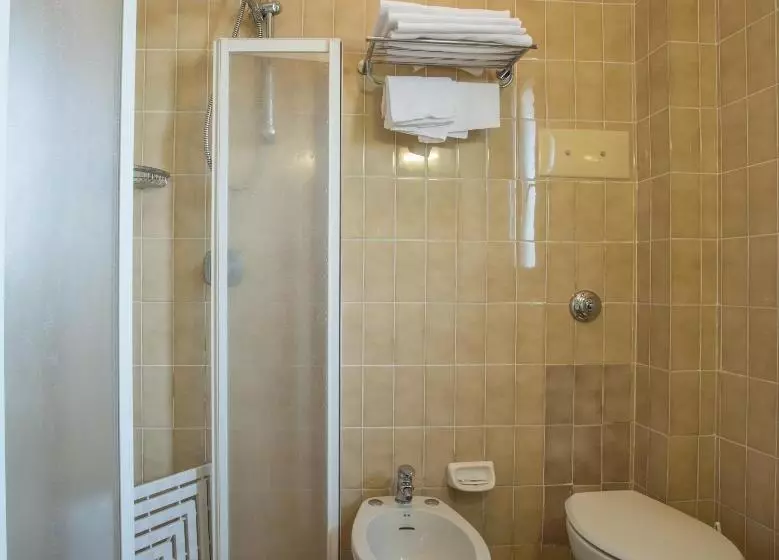 Standard-huone, Genzianella