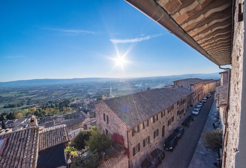 سوییت, Il Palazzo