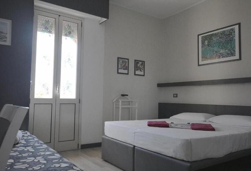 Номер Стандарт Вид на Море с Балконом, Imperiale