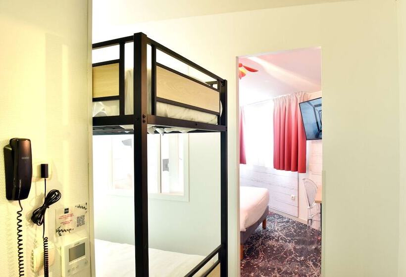 Четырехместный Номер Стандарт, Hôtel Kyriad La Rochelle Centre Ville