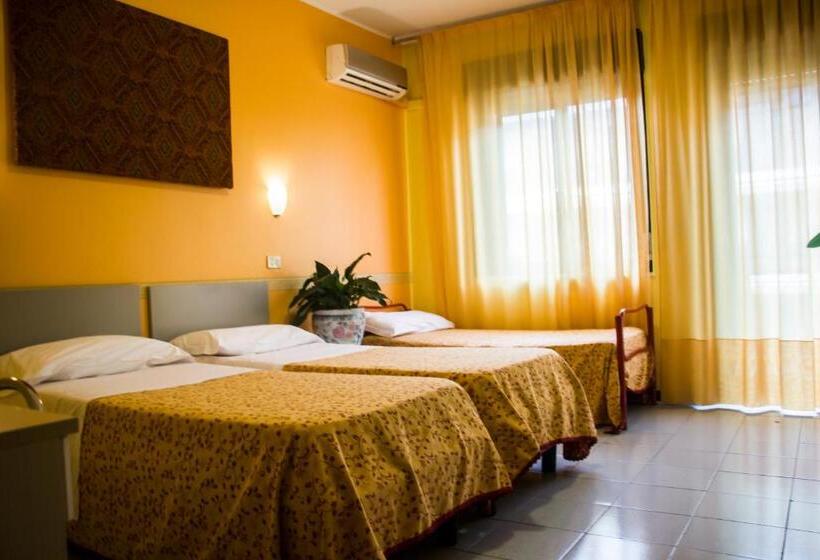 수피리어 트리플 룸, La Piramide