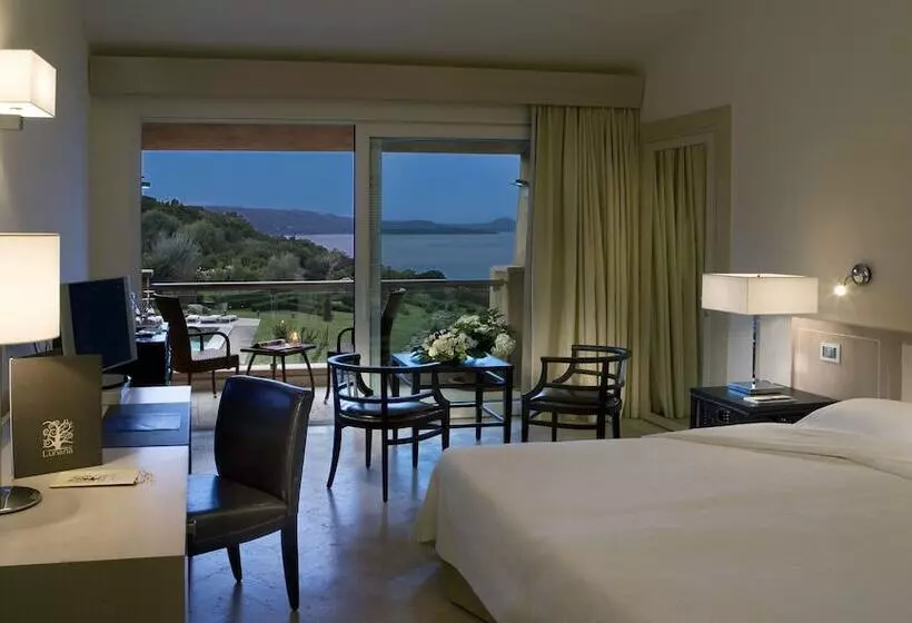 اتاق سه نفره دلوکس با چشمانداز دریا, L'Ea Bianca Luxury Resort
