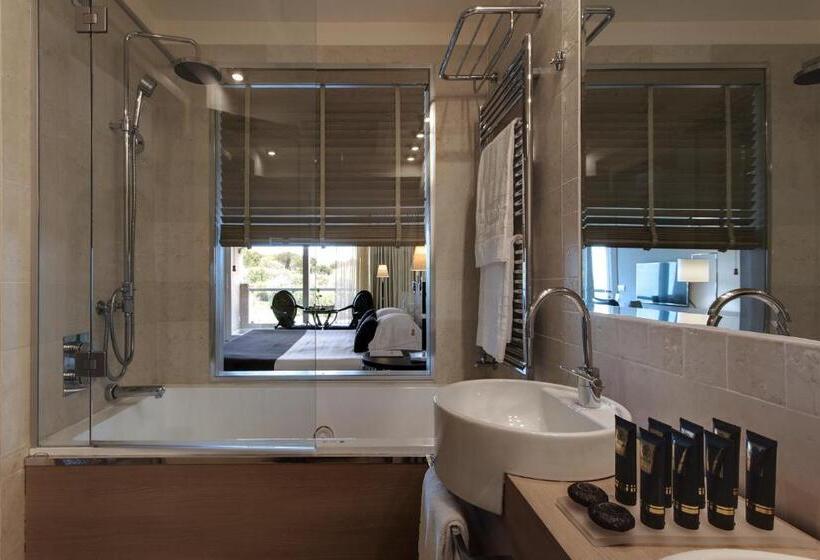 اتاق سوپریور با چشم‌انداز دریا, L'Ea Bianca Luxury Resort