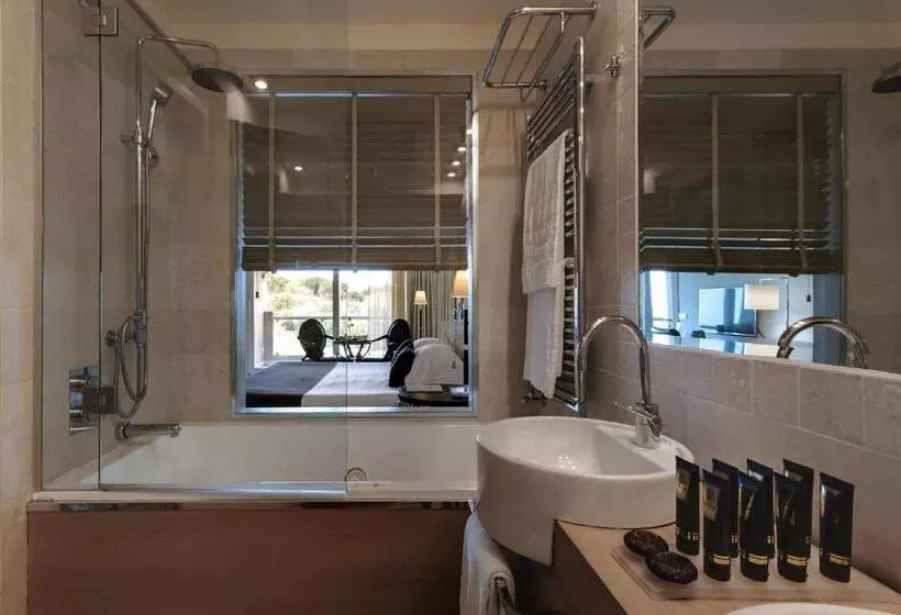 اتاق سوپریور با چشمانداز دریا, L'Ea Bianca Luxury Resort