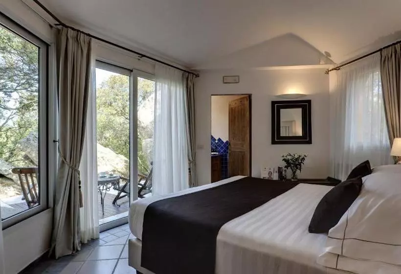ویلا دلوکس 3 خوابه, L'Ea Bianca Luxury Resort