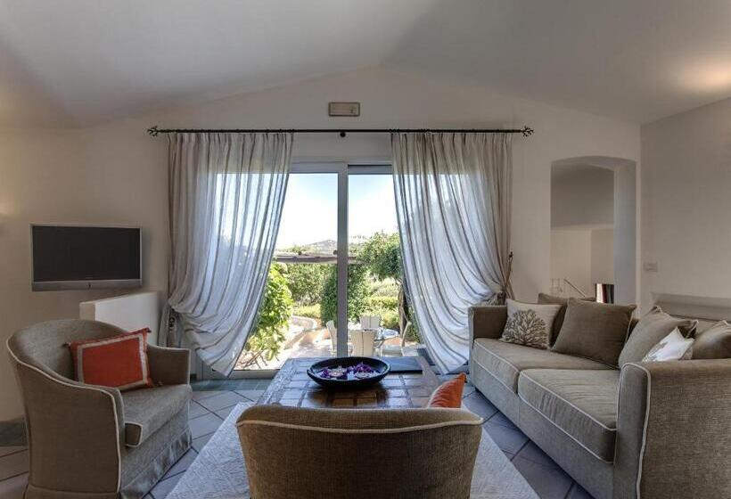ویلا سوپریور 3 خوابه, L'Ea Bianca Luxury Resort