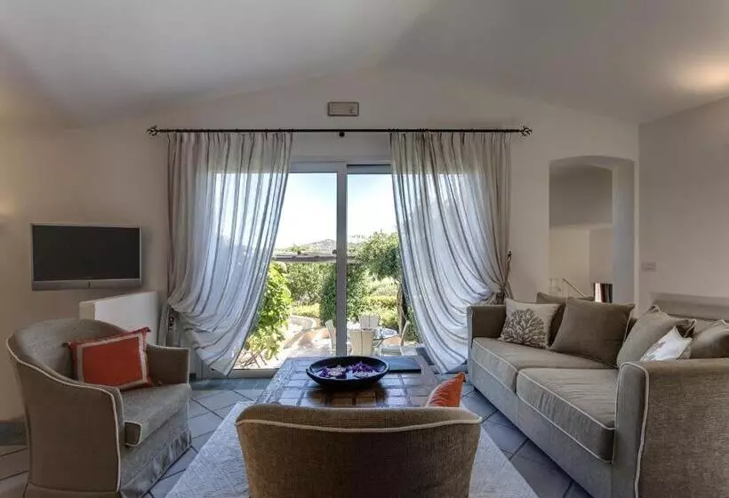 ویلا سوپریور 3 خوابه, L'Ea Bianca Luxury Resort