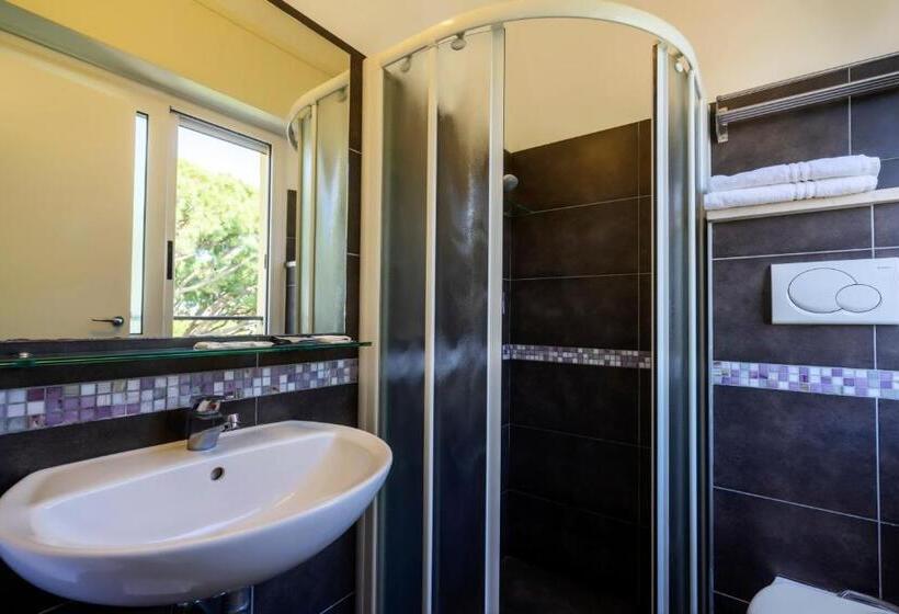 חדר סטנדרט יחיד, Mocambo