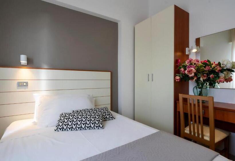 חדר סטנדרט יחיד, Mocambo