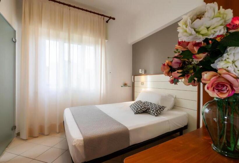 חדר סטנדרט יחיד, Mocambo