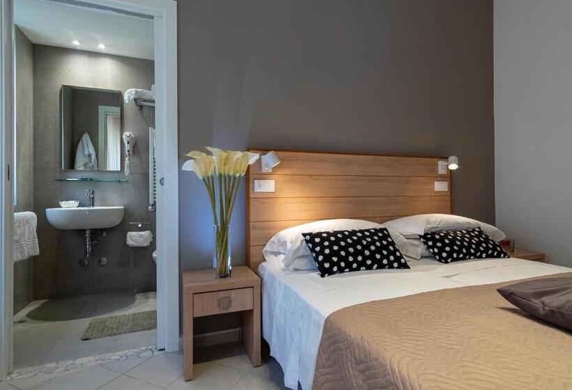 חיבור הדירה עם חדר שינה אחד, Mocambo