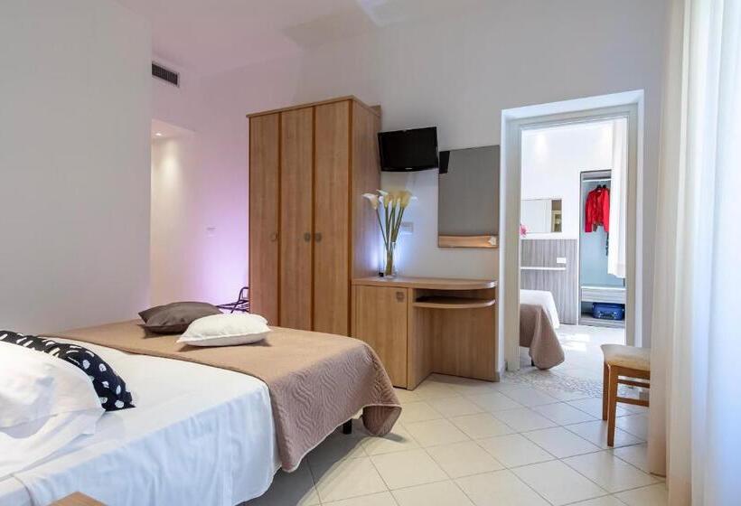 חיבור הדירה עם חדר שינה אחד, Mocambo