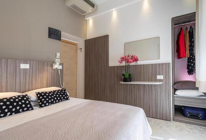 חיבור הדירה עם חדר שינה אחד, Mocambo