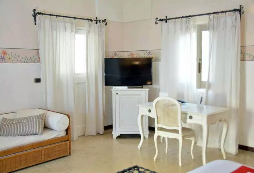 デラックスルーム, Relais Corte Palmieri & Il Chiostro Residenza D Epoca