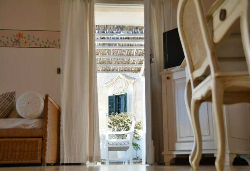 חדר דלוקס, Relais Corte Palmieri & Il Chiostro  Residenza D Epoca