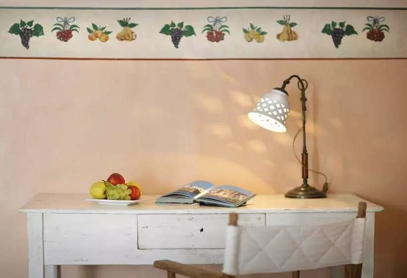 デラックスルーム, Relais Corte Palmieri & Il Chiostro Residenza D Epoca