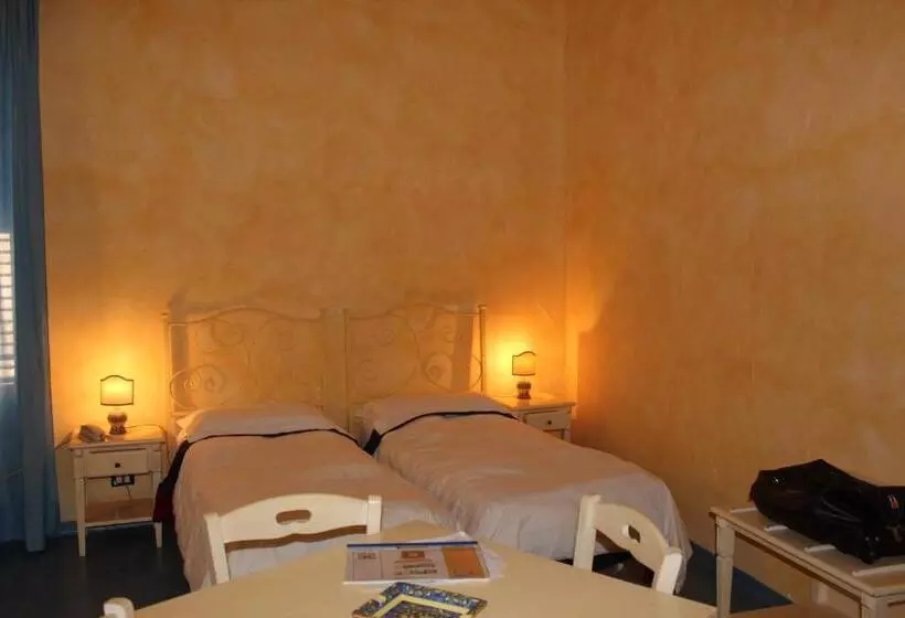 استودیوی استاندارد, Residence Le Chiavi Di San Francesco