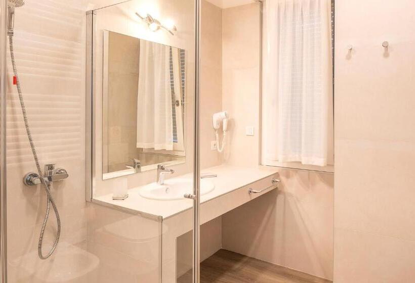 1 Bedroom Apartment Lake View, Residenza Panorama