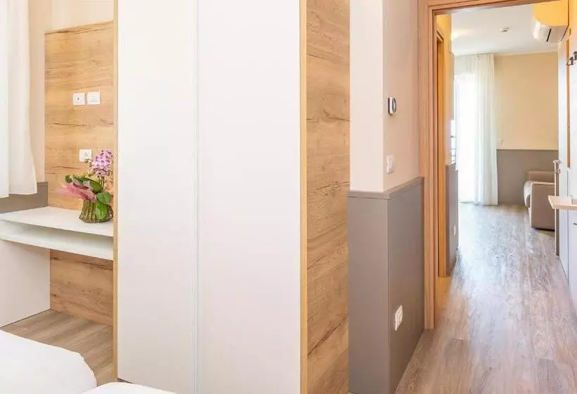 2 Bedrooms Apartment Lake View, Residenza Panorama