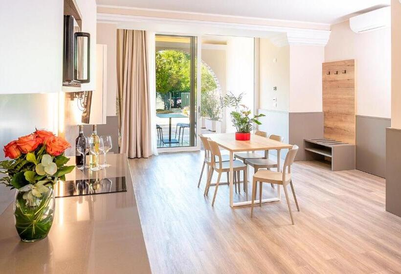 低层单卧公寓, Residenza Panorama