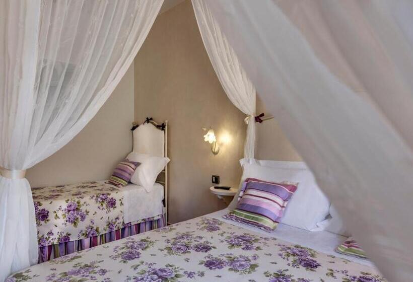 غرفة قياسية ثلاثية, & Restaurant Casolare Le Terre Rosse