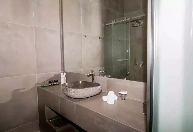 سوییت جونیور با چشم‌انداز دریا, Greco Philia Hotel Boutique