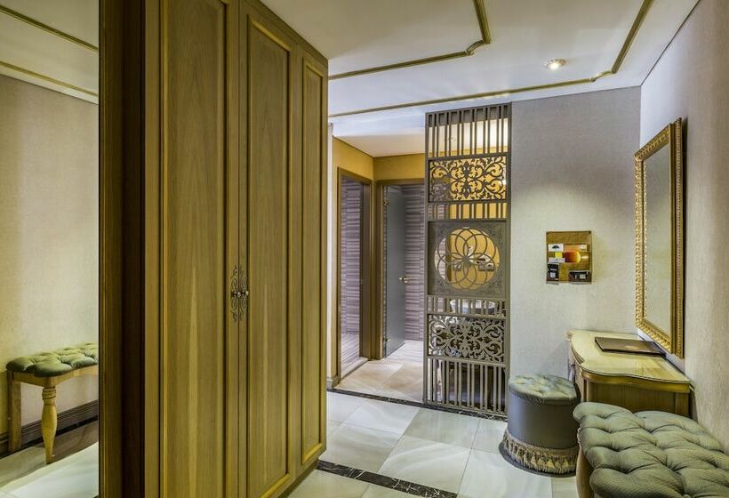 سوییت, Sultania Boutique Class