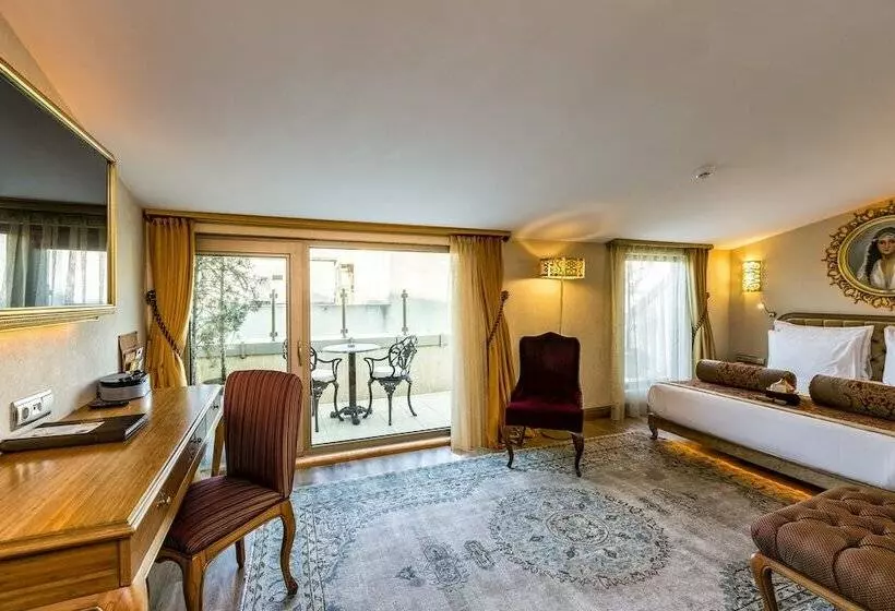 Deluxe Room with Balcony, Sultania Boutique Class