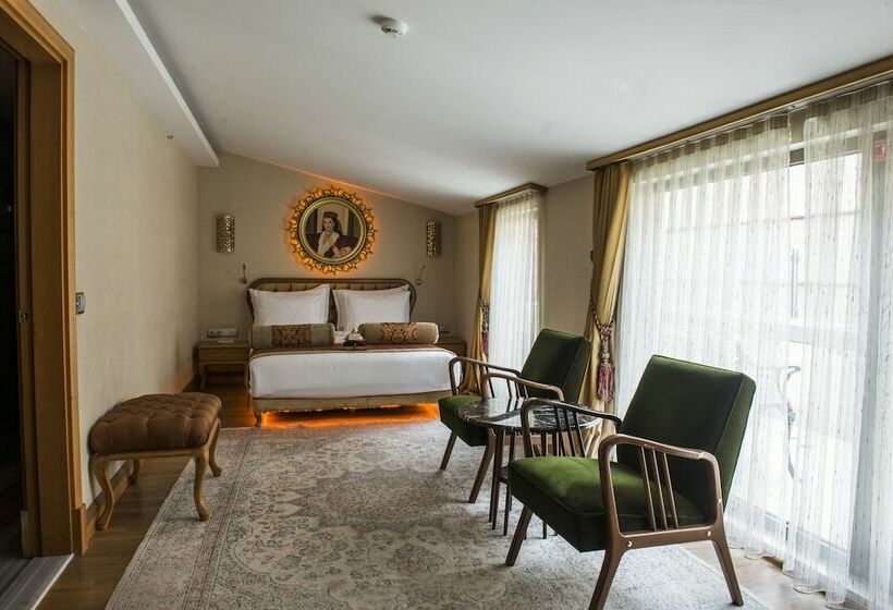 اتاق لوکس با بالکن, Sultania Boutique Class