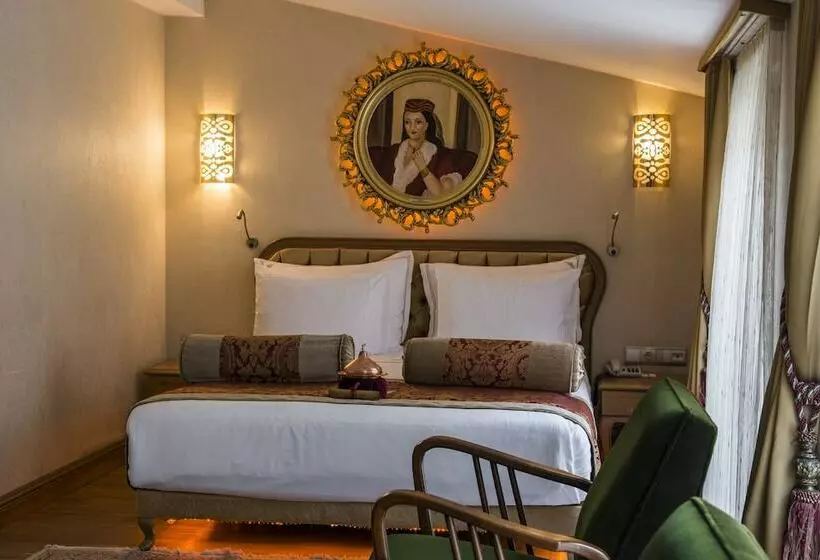 Deluxe Room with Balcony, Sultania Boutique Class