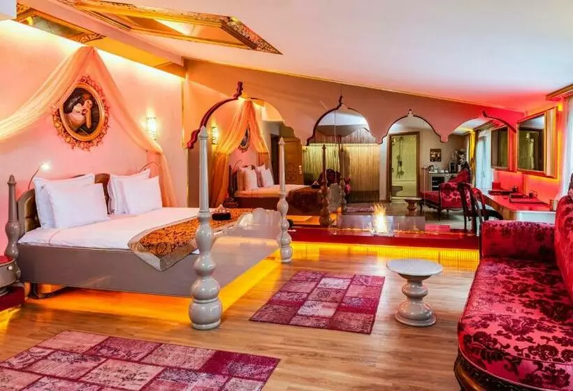 Suite with Hot Tub, Sultania Boutique Class
