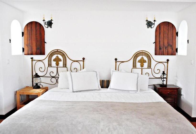 クラシックスイート, Uma Casa A Beira Sol