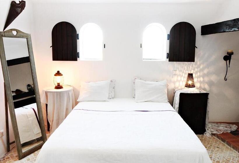 クラシックスイート, Uma Casa A Beira Sol