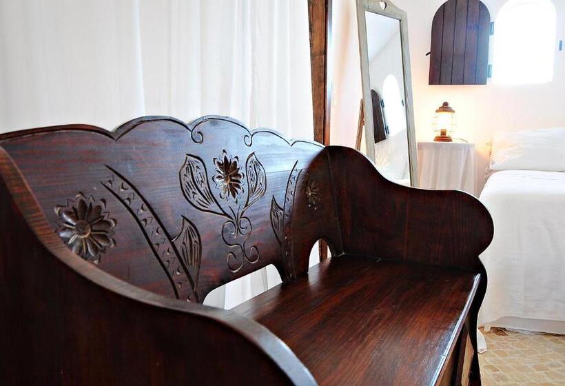 クラシックスイート, Uma Casa A Beira Sol