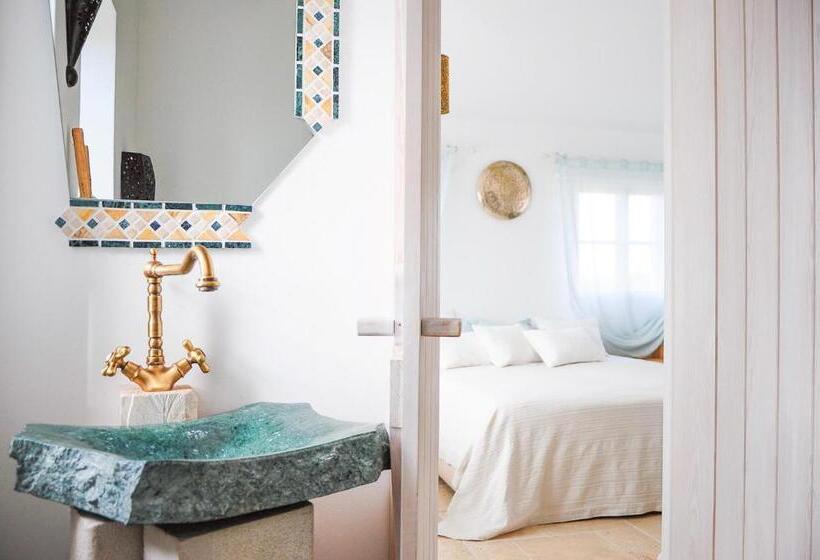 オーシャンビュースーペリアースイート, Uma Casa A Beira Sol