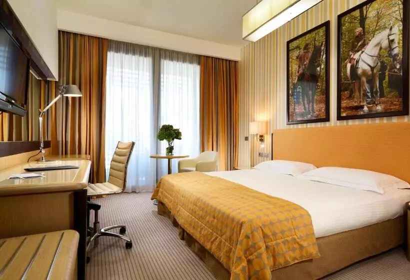 اتاق سوپریور, Unahotels Varese